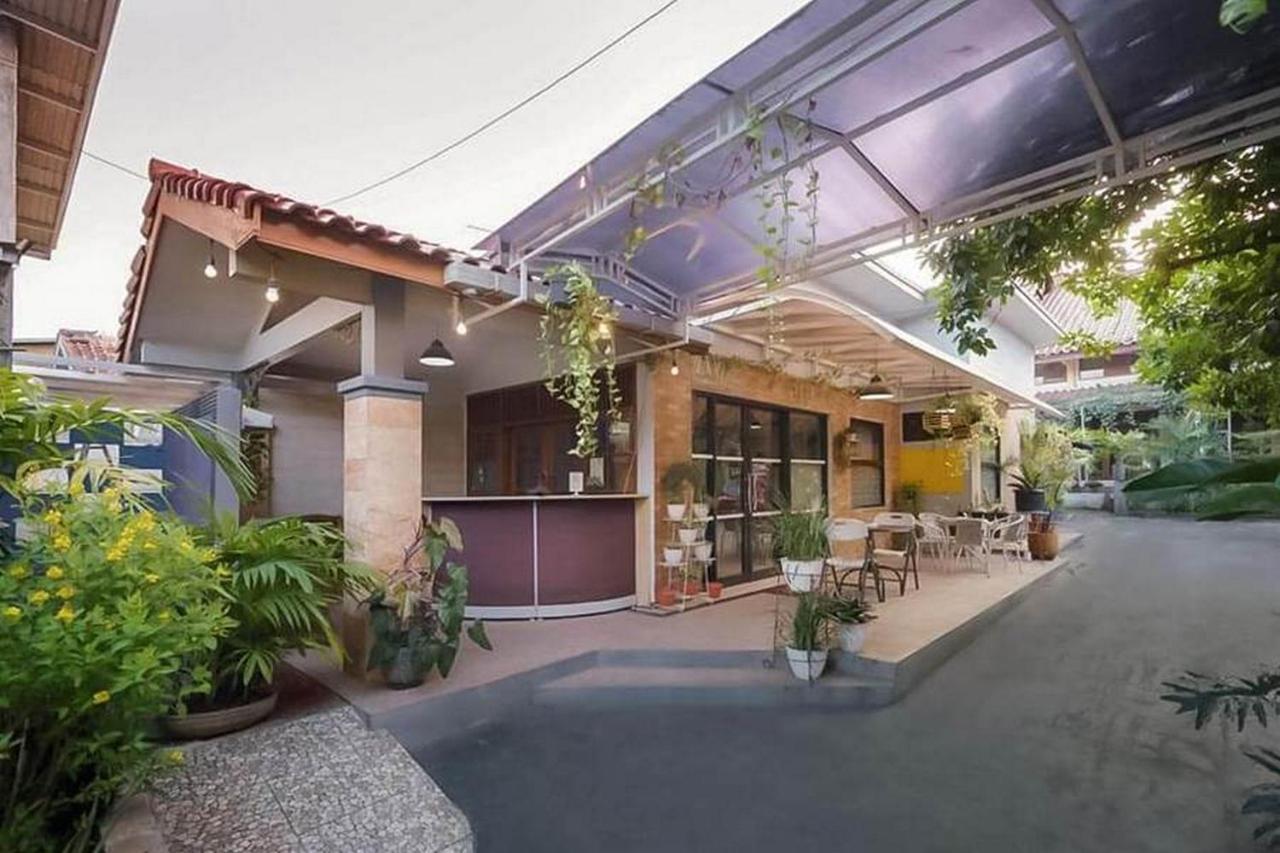 Reddoorz Near Rs Mitra Keluarga Depok Ξενοδοχείο Εξωτερικό φωτογραφία